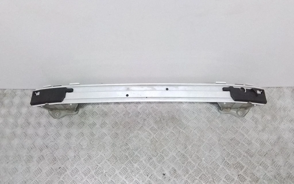 Rear bumper cross member 31677213
