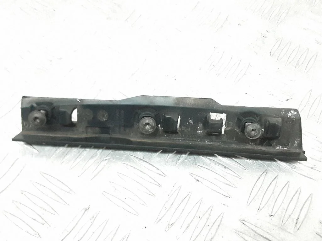 Rear bumper mounting bracket – Audi A7 S7 4G (2011-2017)