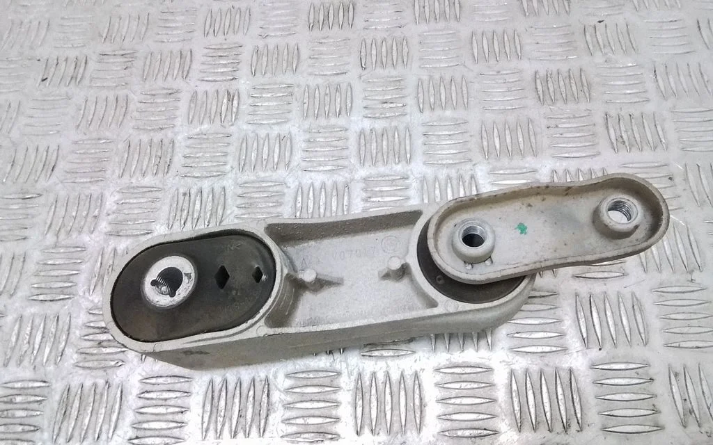 Gearbox mount 6793362