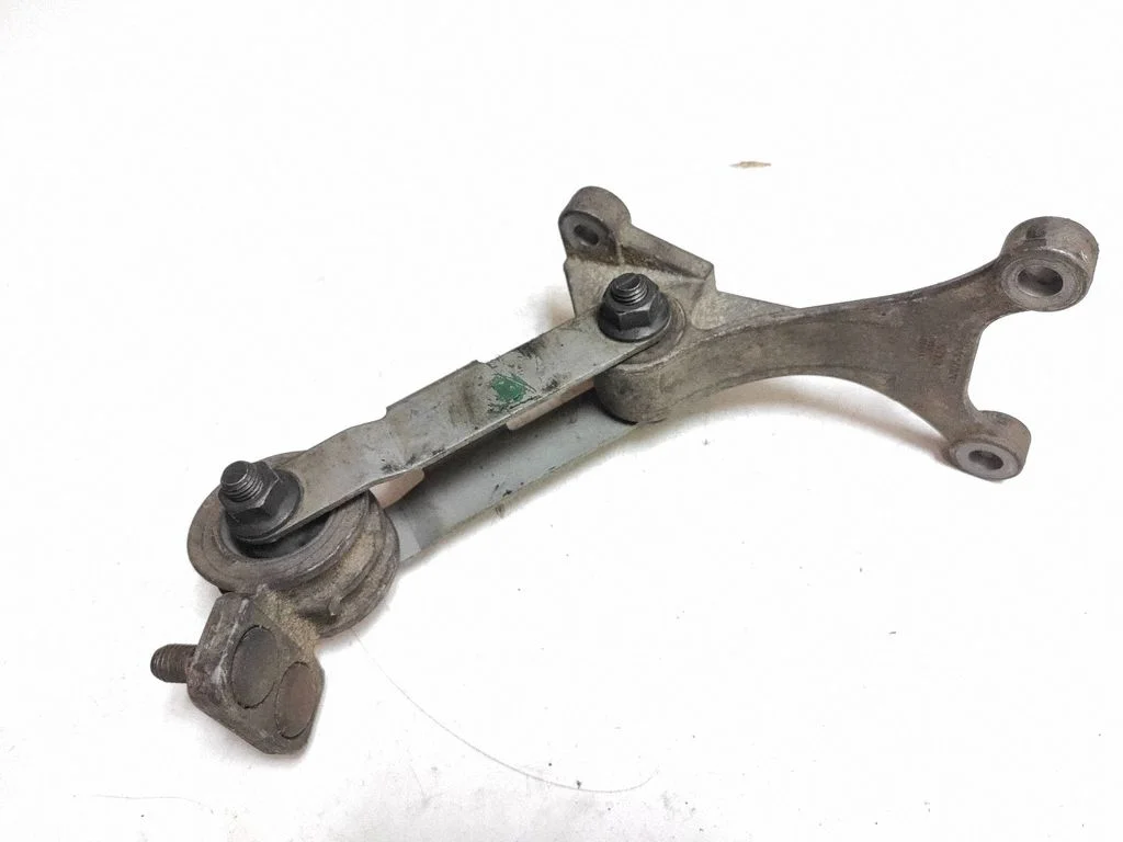 Gearbox mount – Volvo XC90 (2003-2006)
