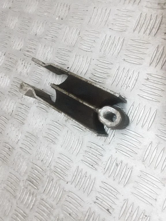 Gearbox mount – Volvo S60 (2014-2018)