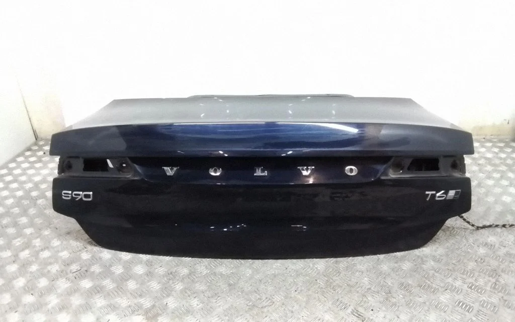 Tailgate/trunk/boot lid – rear