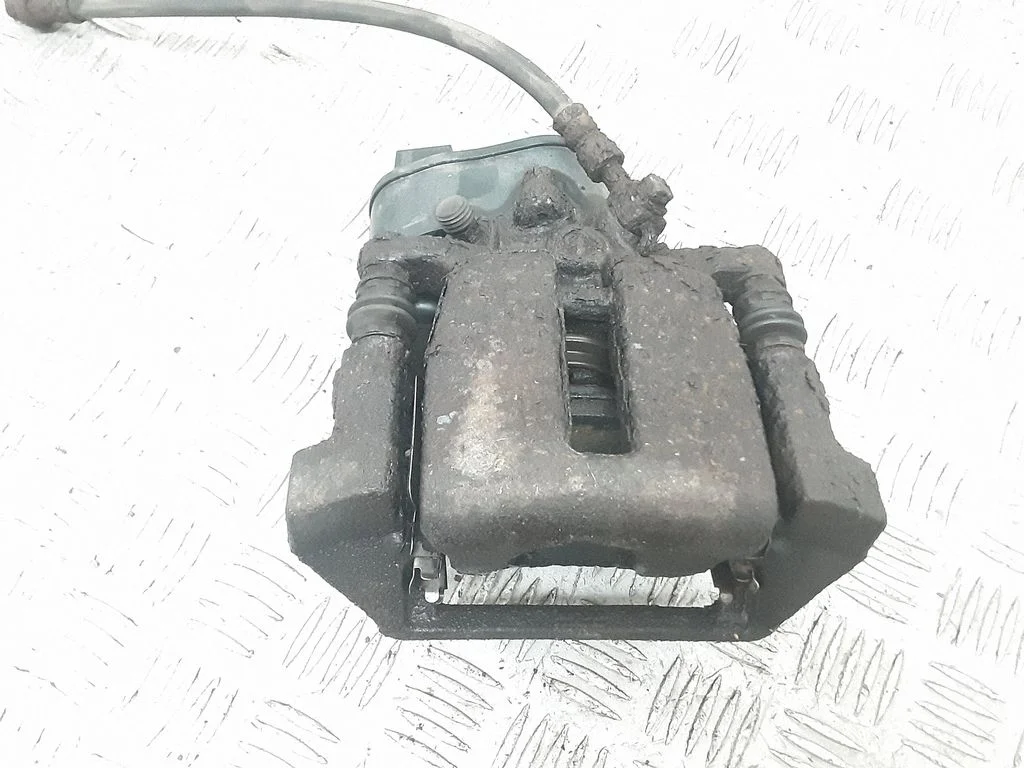 Rear brake caliper – rear left