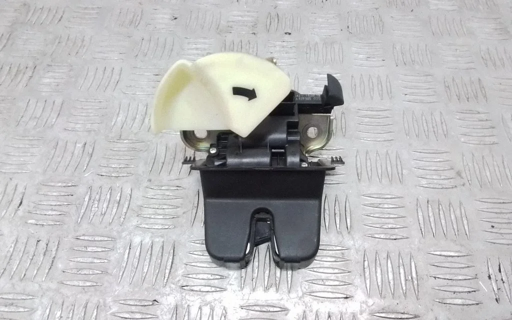 Tailgate/trunk/boot lock/catch/latch – Volkswagen Jetta USA (2019-)