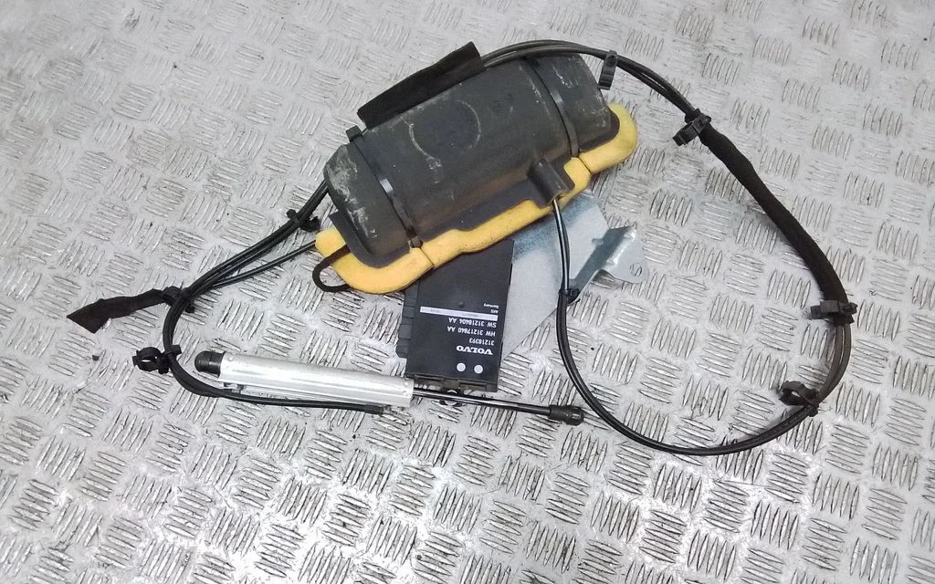 Tailgate hydraulic set – Volvo V70 (2005-2008)