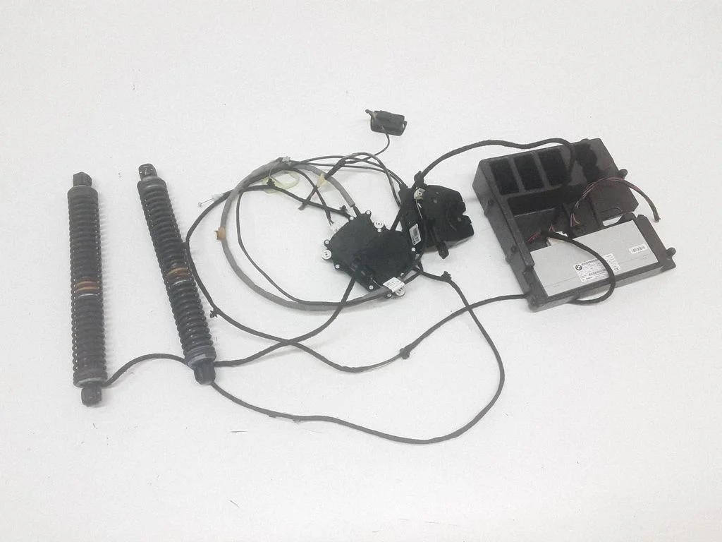 Tailgate hydraulic set – BMW 7 Series F01 F02 F03 F04 (2008-2016)