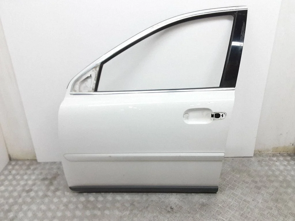Esiuks – Volvo XC90 (2007-2014)