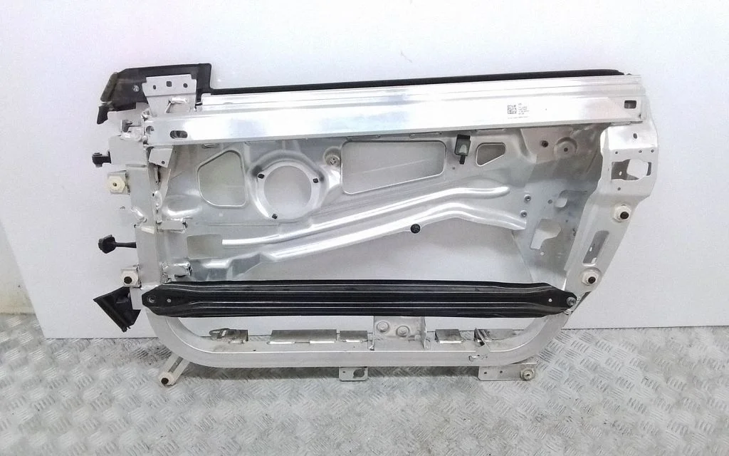 Esiuks – BMW i3 (2013-)