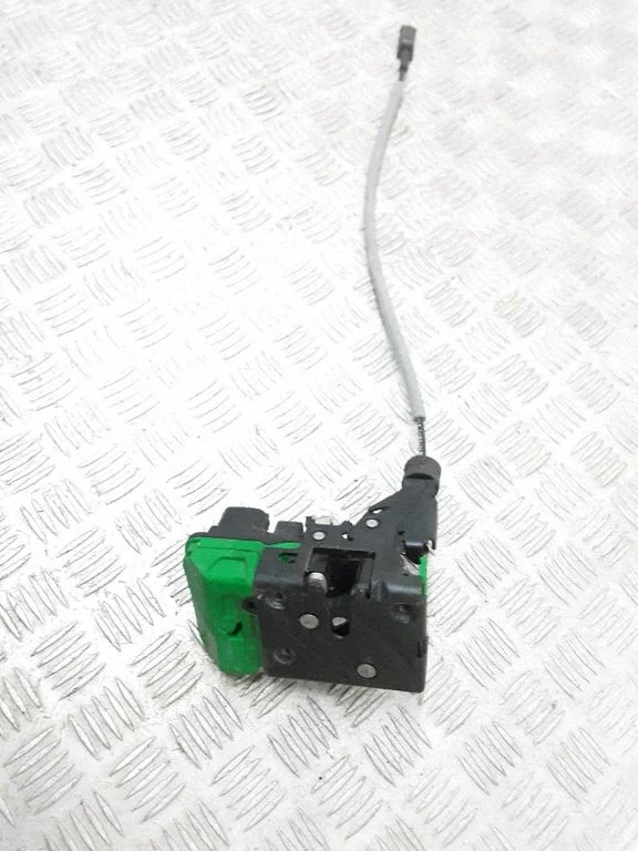 Zamek drzwi przednich 30784976