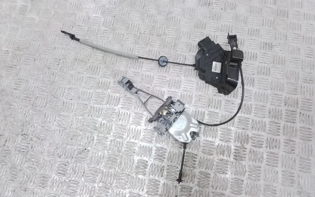 Front door lock – Volvo S80 (2007-2013)