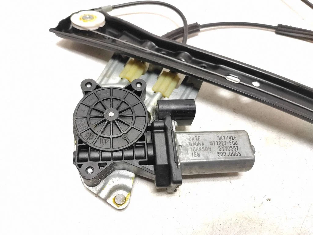 Esiukse elektriline aknatõstuk mootoriga – Mini Cooper Countryman R60 (2011-2016)