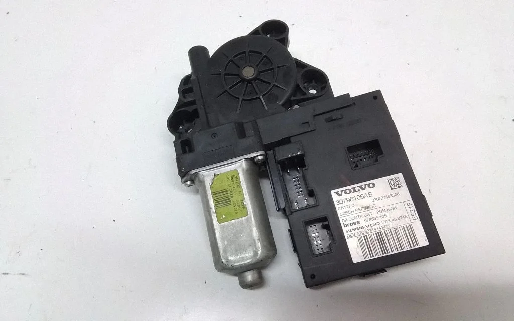 Front door window regulator motor 30798106AB