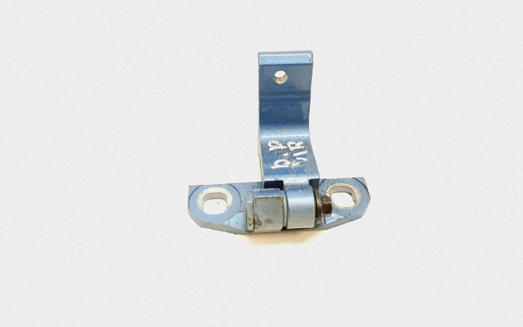Rear door upper hinge – Volvo S60 (2014-2018)