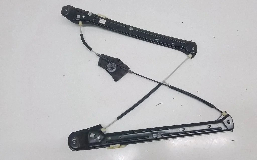 Front window lifting mechanism without motor – Volkswagen Atlas (2017-)