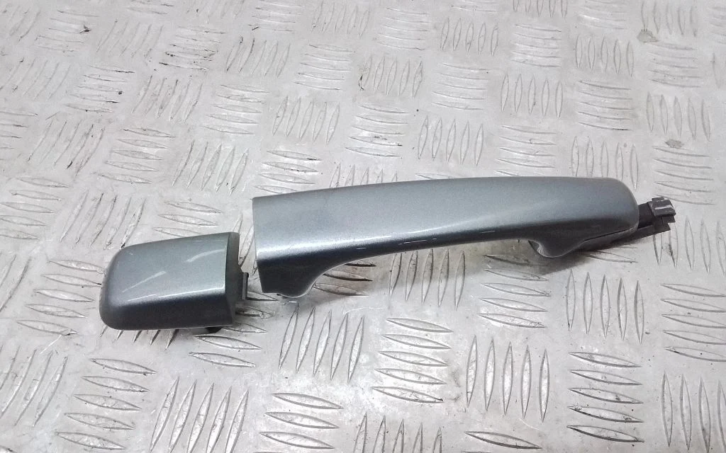 Klamka zewnętrzna drzwi tylnych 30753785
