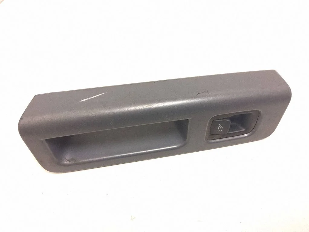 Tagaukse sisemine käepide – Volvo V50 (2004-2007)