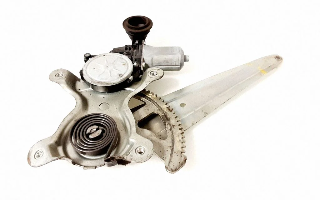 Rear door window regulator with motor 8571058010