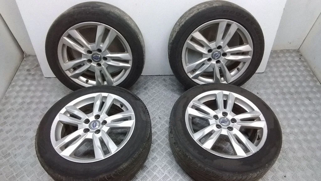 R17 alloy rim – Volvo V70 (2008-2013)