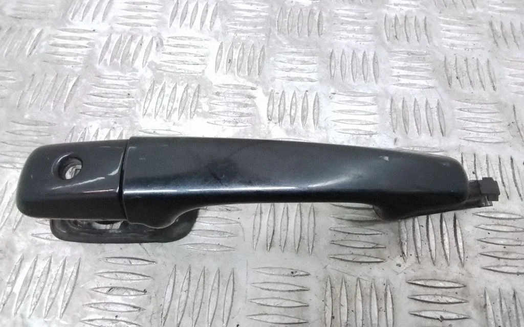 Front door exterior handle – Volvo C30 (2007-2010)