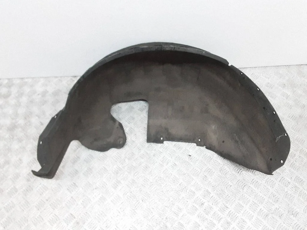 Rear arch fender liner splash guards 31333086