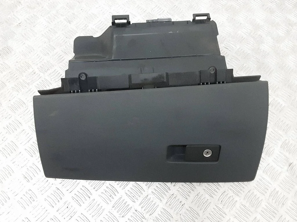 Glove box 39891975