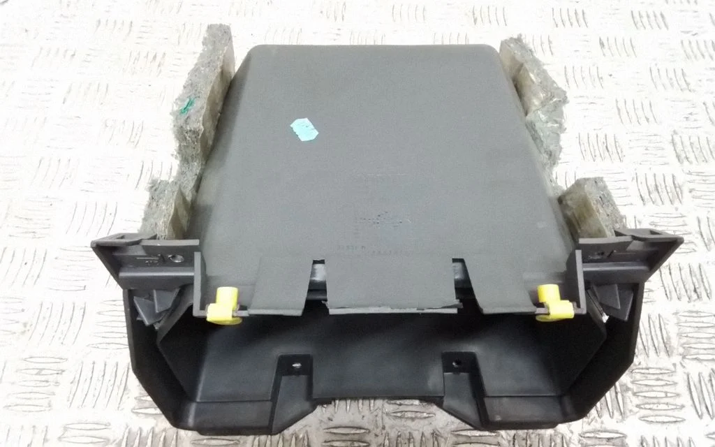 Glove box 09491937