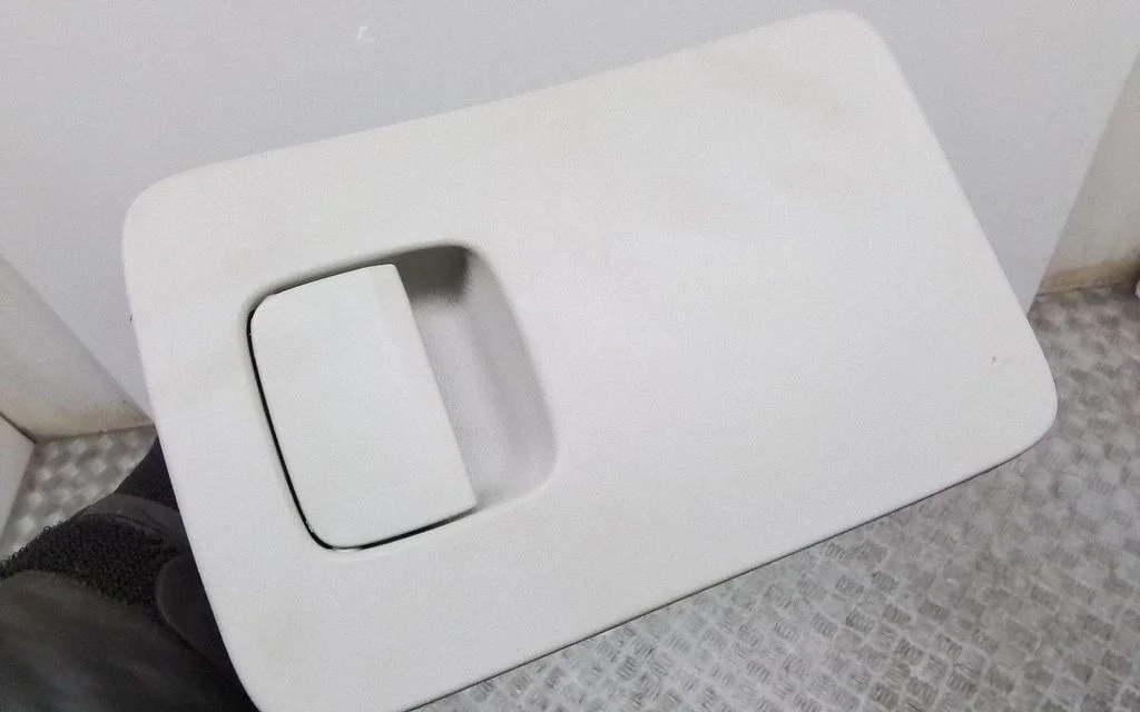 Glove box – Volvo S90, V90 (2016-)