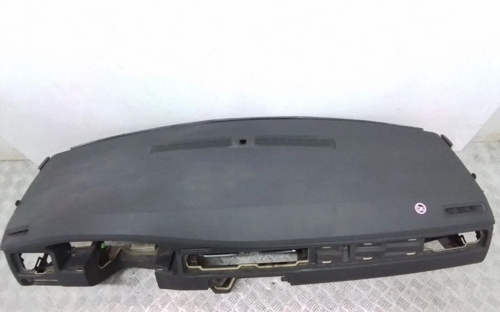 Deska rozdzielcza 30672128