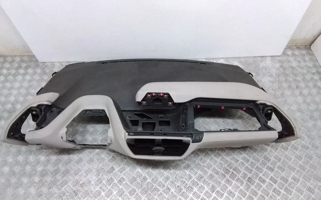 Dashboard – BMW i3 (2013-)