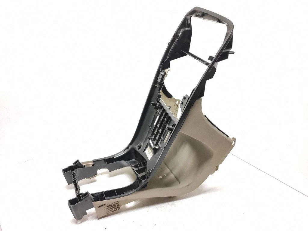 Dashboard center trim panel – Volvo XC60 (2009-2013)
