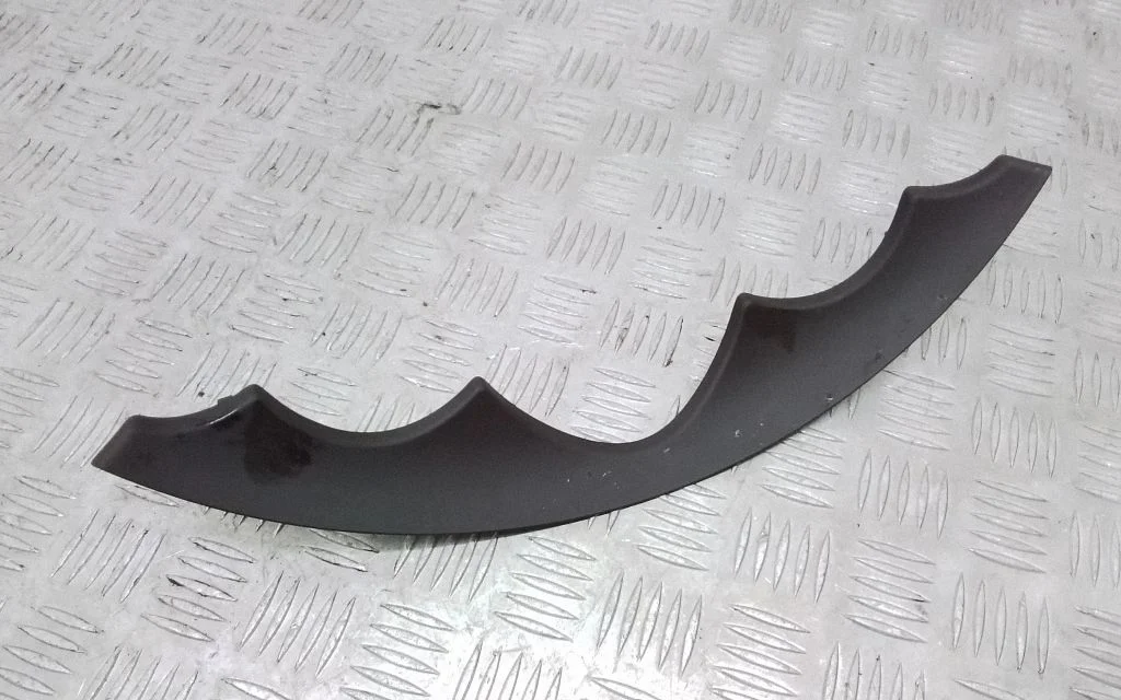 Dashboard trim 7P5857059