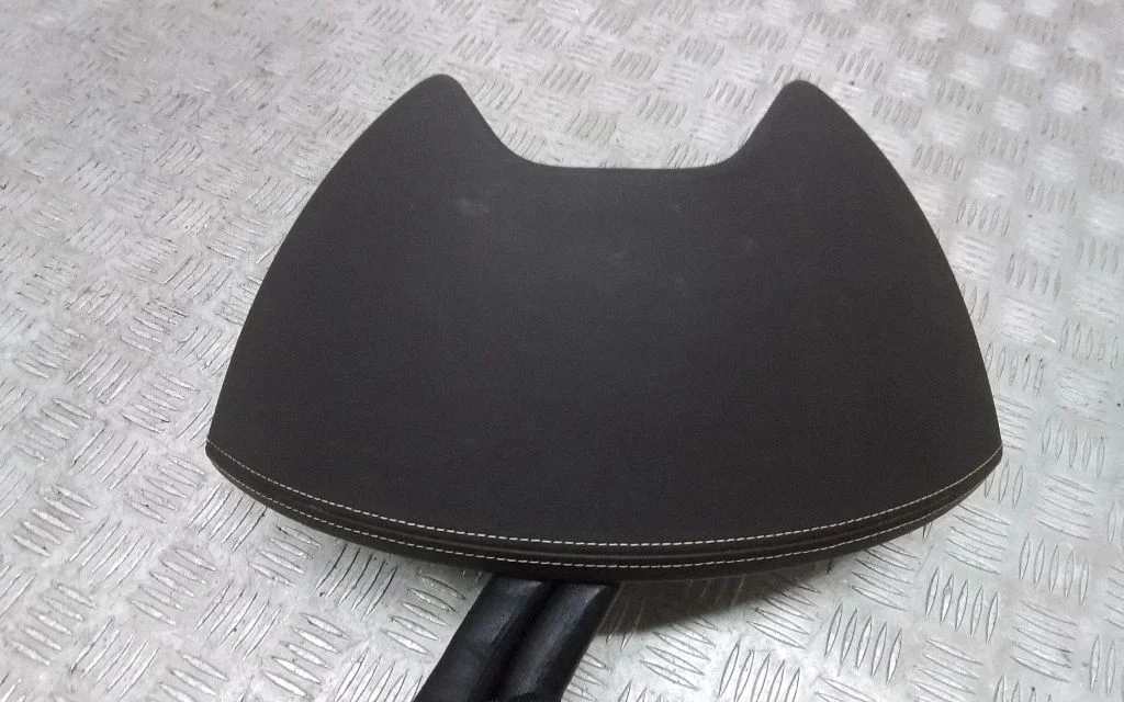 Dashboard trim 7P5858277