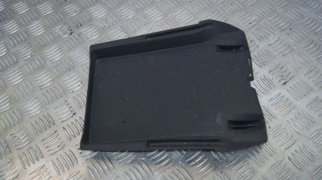 Panel drawer/shelf pad – Volvo V50 (2008-2012)