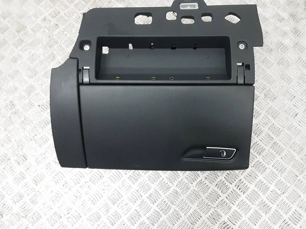 Kindalaeka komplekt – Audi A8 S8 D4 4H (2010-2016)