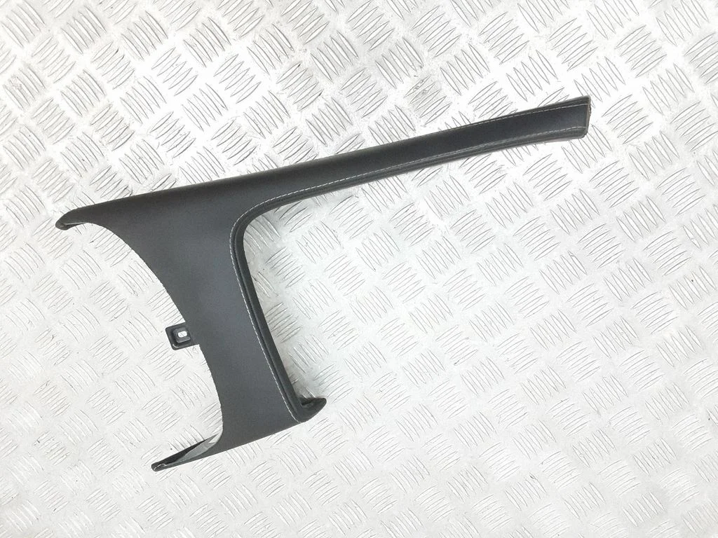 Center console decorative trim 31389326