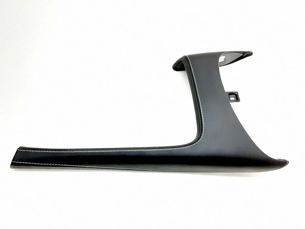 Center console decorative trim 31389326
