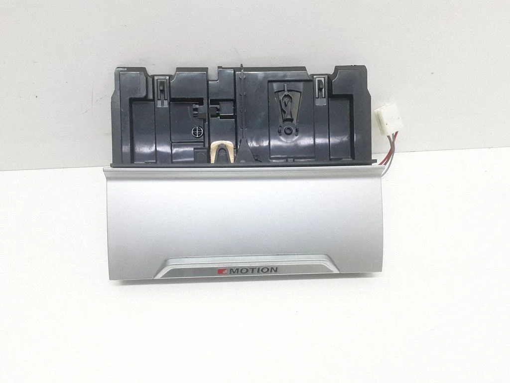 Ashtray (front) – Volkswagen Passat CC (2008-2016)