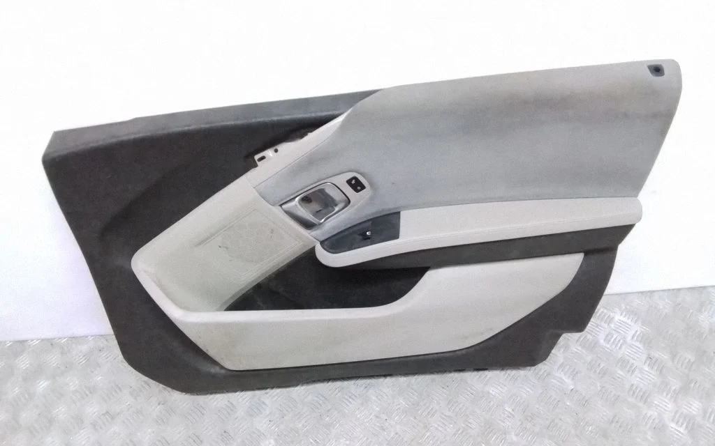 Front door card panel trim 67520261