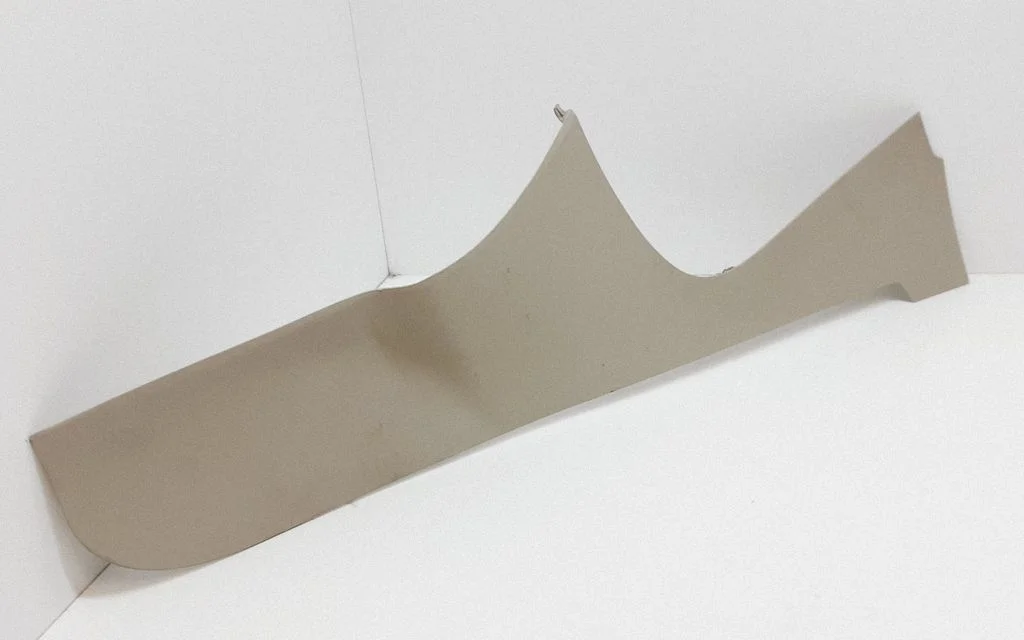 Centre console side trim front – Volvo XC60 (2009-2013)