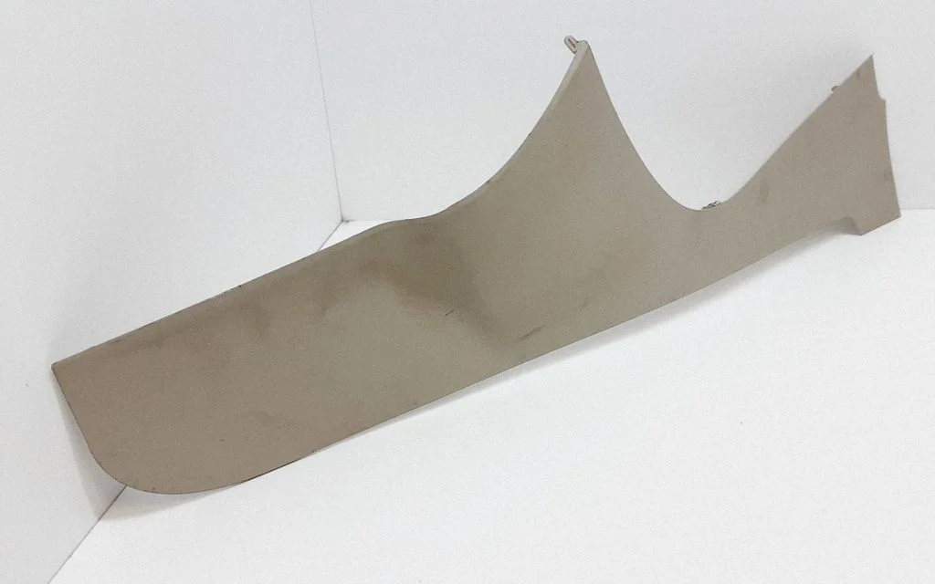Centre console side trim front – Volvo XC60 (2009-2013)