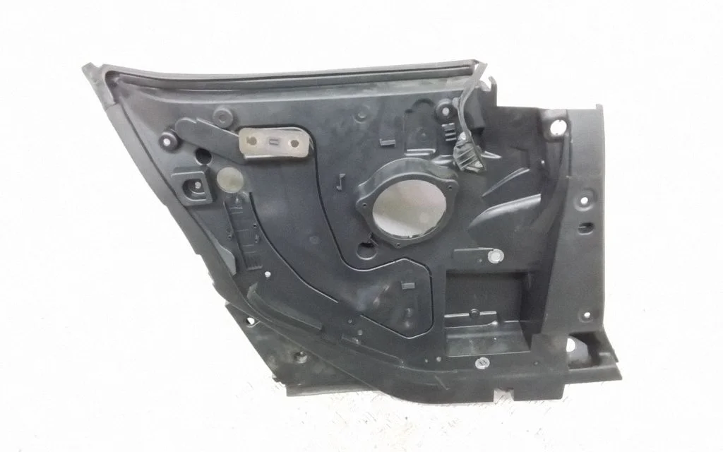 Osłona głośnika drzwi tylnych – BMW i3 (2013-)
