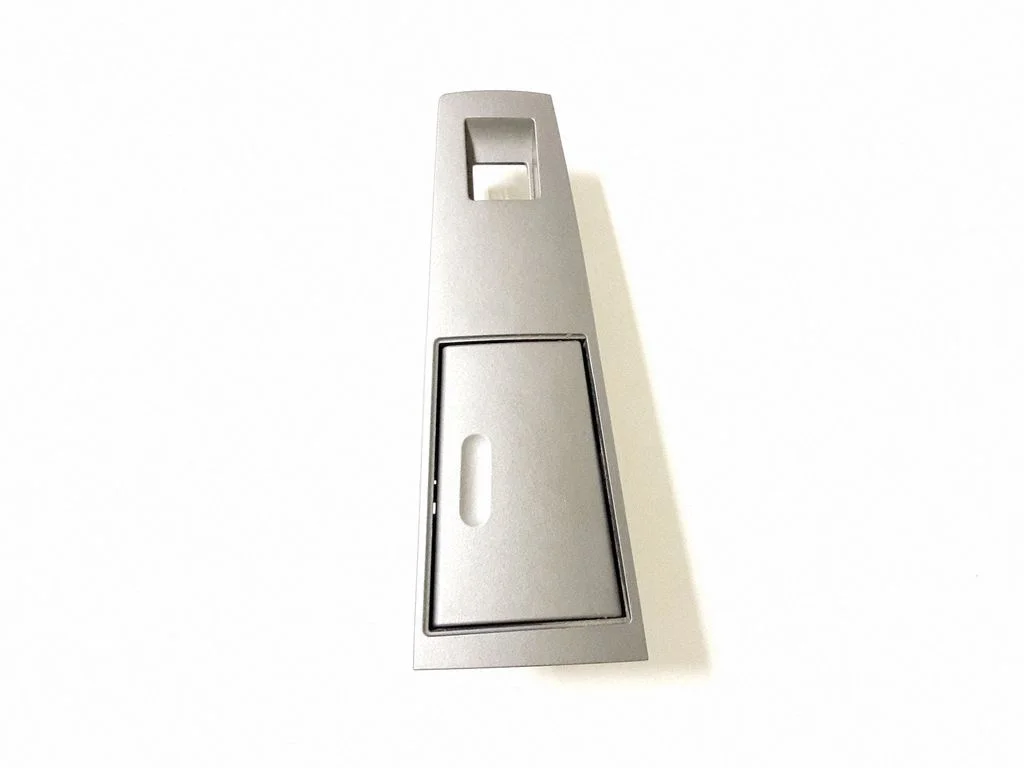 Rear door ashtray – BMW 7 Series E65 E66 (2001-2008)