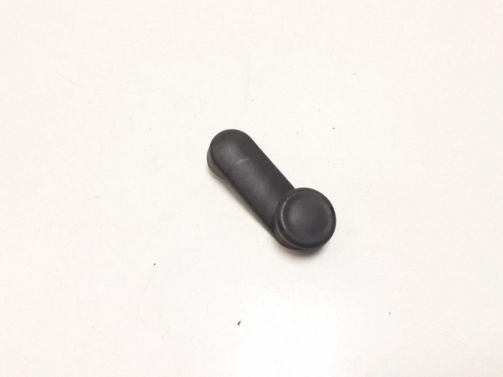 Rear door window winding handle 366703013