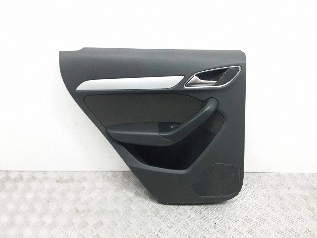 Rear door card panel trim 8U0867305