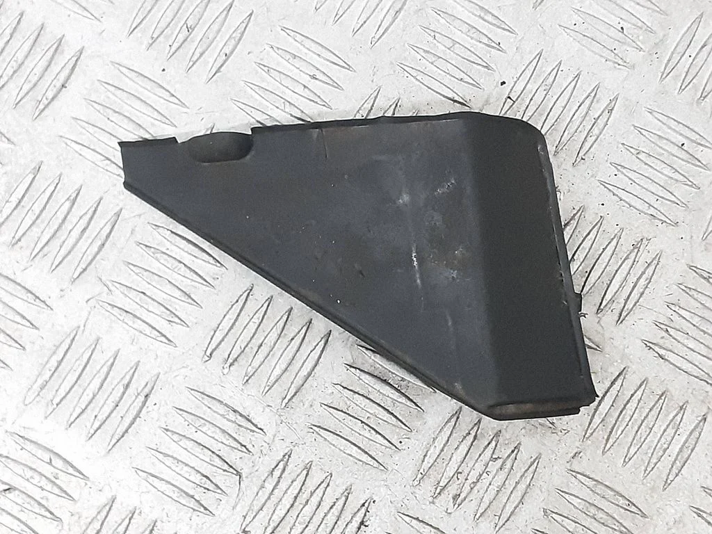 Muu tagumise ukse viimistluse osa – Volvo XC90 (2003-2006)