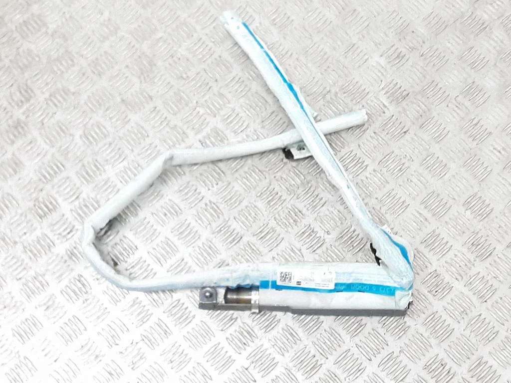 Katuse turvapadi (kardin) 5F4880742