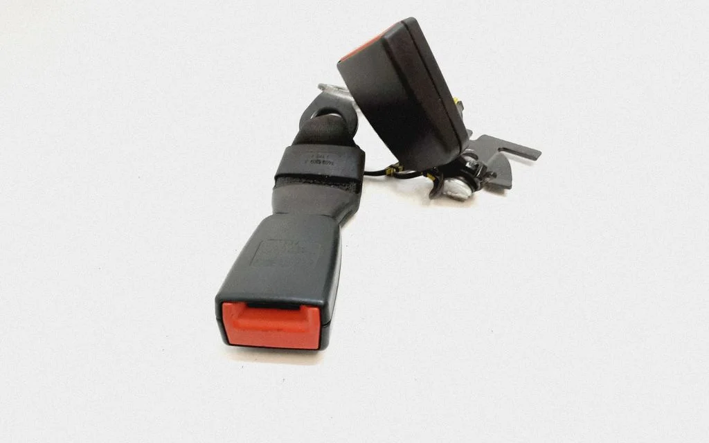 Keskmise turvavöö pannal (tagumine) – Mercedes-Benz E-klass W212 (2009-2016)