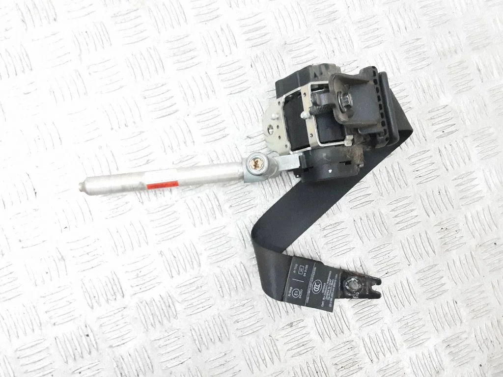 Rear seatbelt 39859392