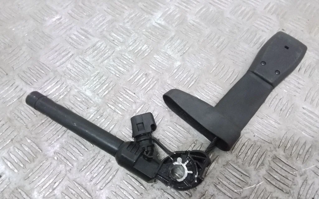 Front seatbelt buckle 6031762
