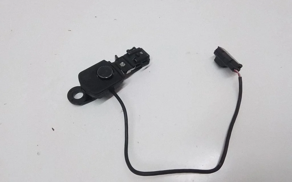 Front seatbelt buckle – Volvo XC90 (2007-2014)